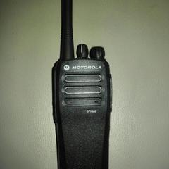 Радиостанция носимая цифровая Motorola DP1400